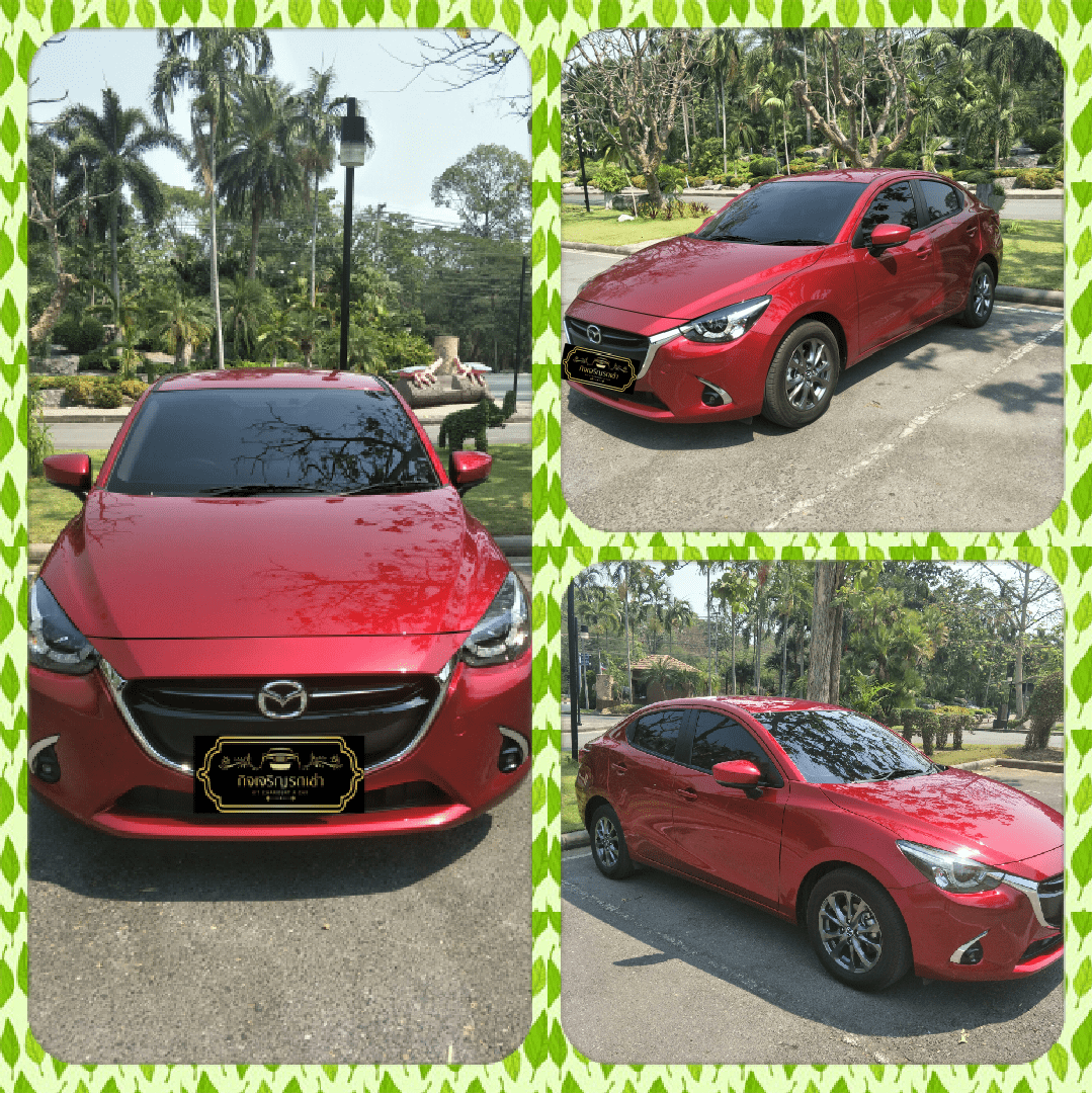 Mazda 2 สีแดง